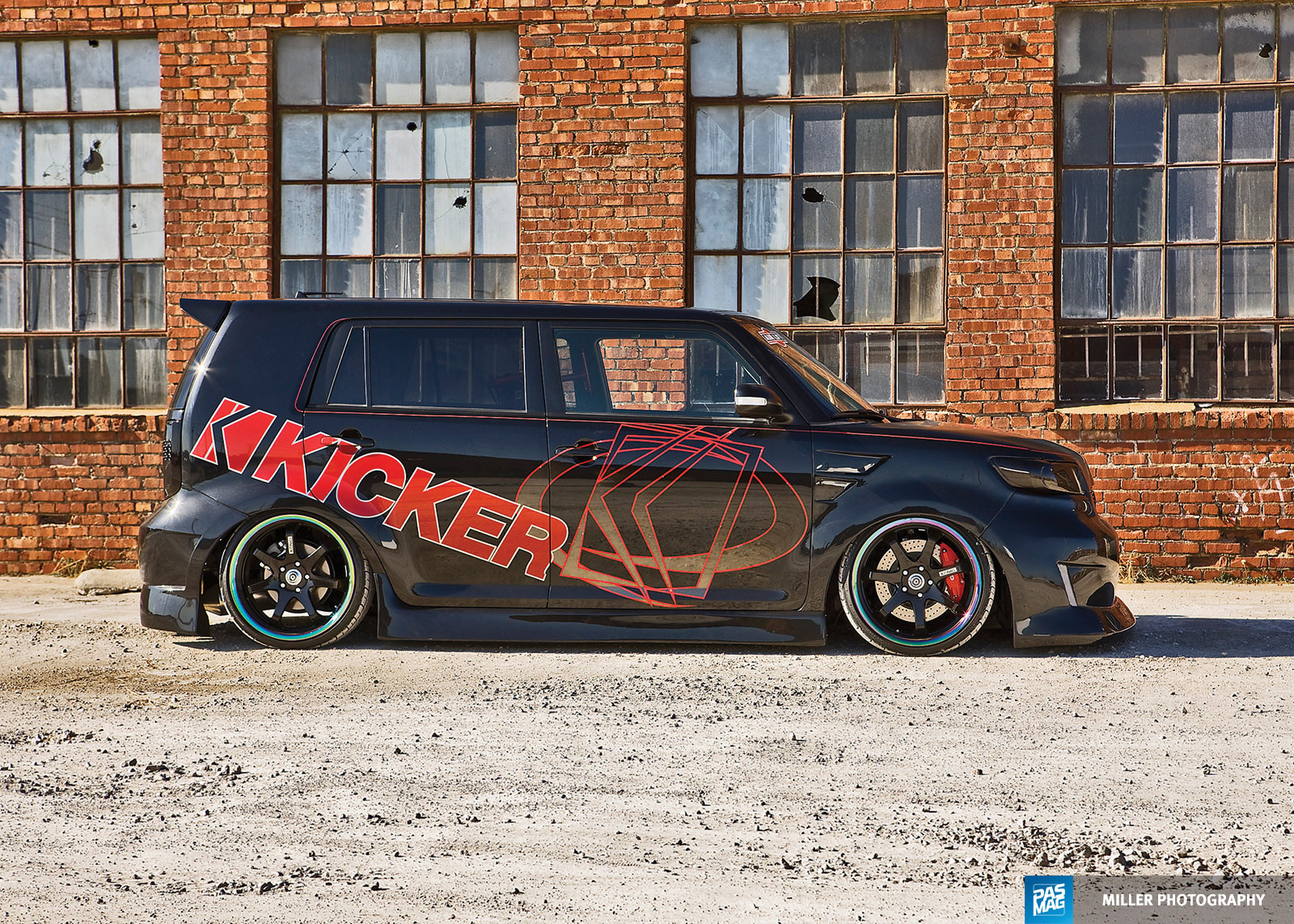 17 Kicker Audio 2008 Scion xB pasmag