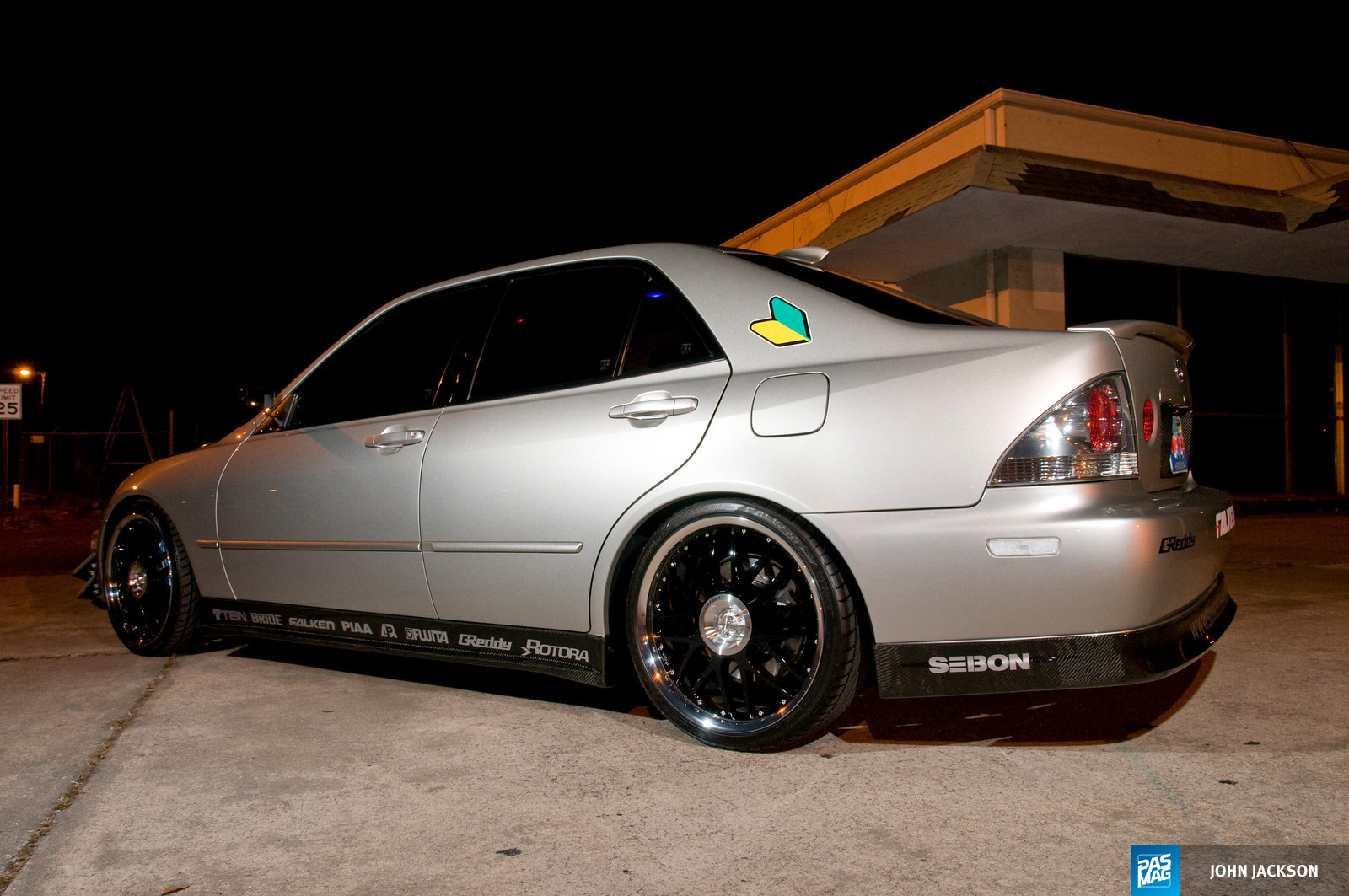 34 Marshall Woolford 2002 Lexus IS300 MARS Audio pasmag