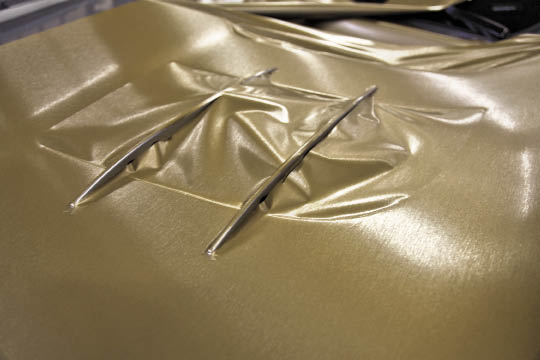 Graphiti.ca: Vehicle Wrap Installation
