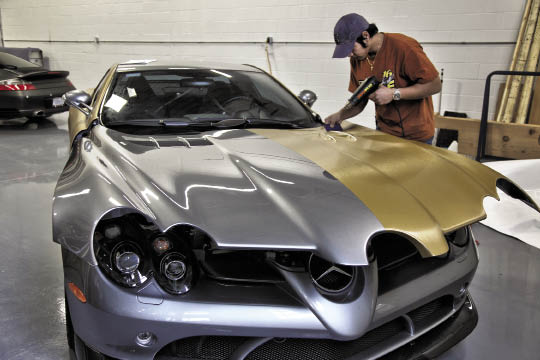 Graphiti.ca: Vehicle Wrap Installation